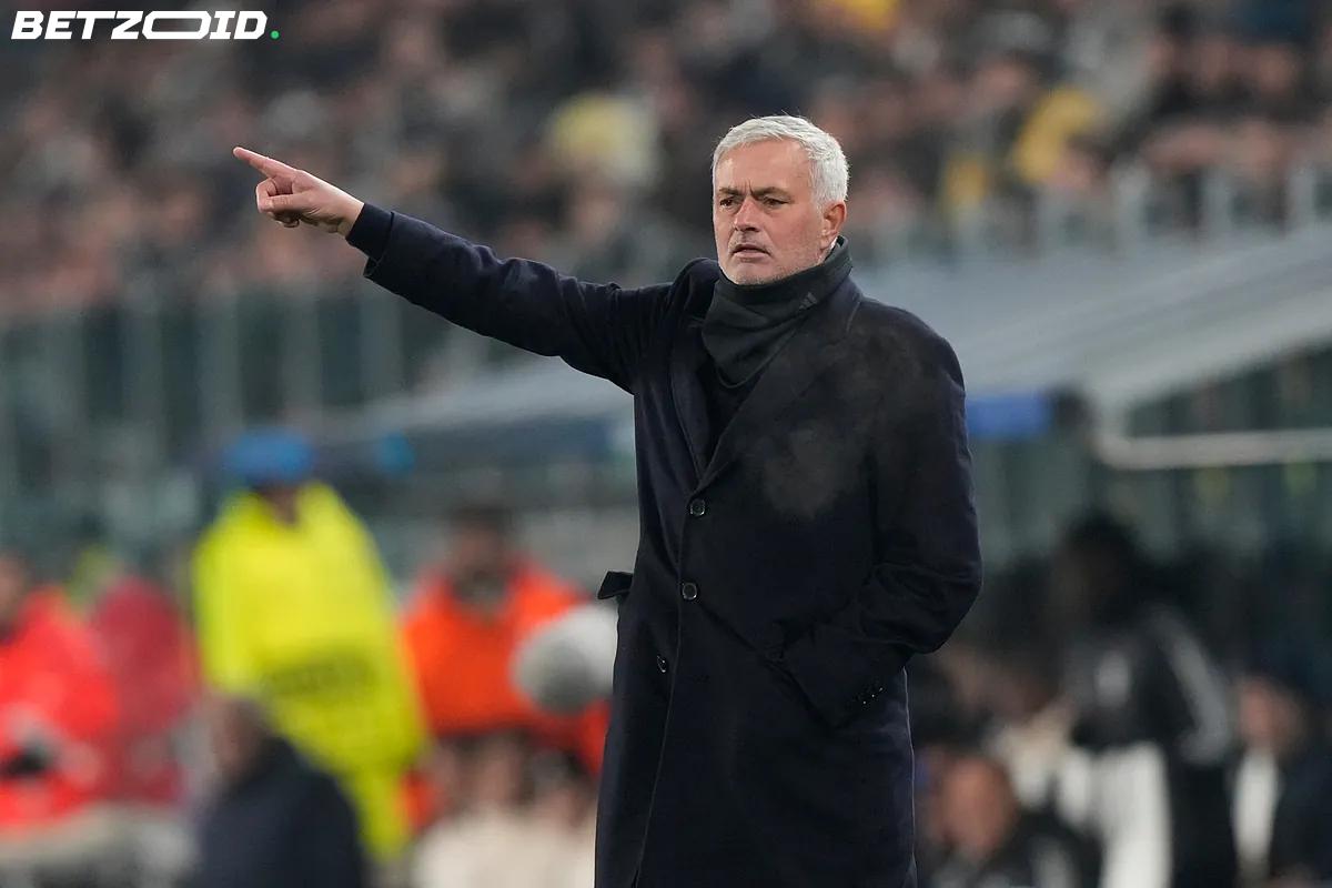 Figo Won't Rule Out Mourinho's Potential Real Madrid Return