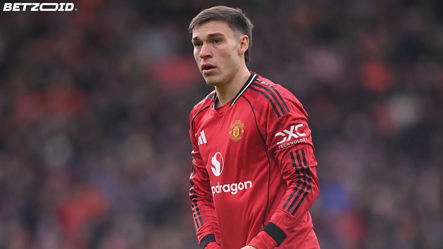 Manchester United Identify Shea Charles as Budget-Friendly Ugarte Replacement